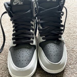 Jordan 1s Size 7Y